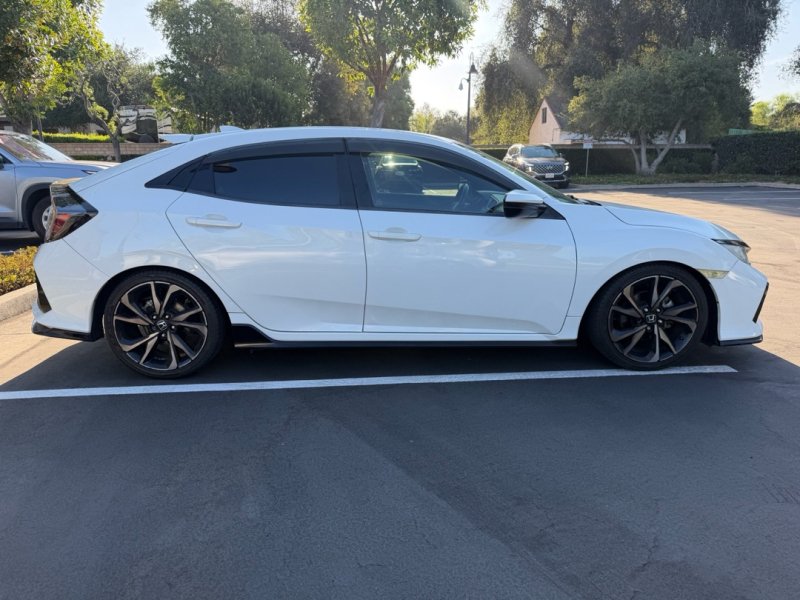 Used 2019 Honda Civic Sport image 6