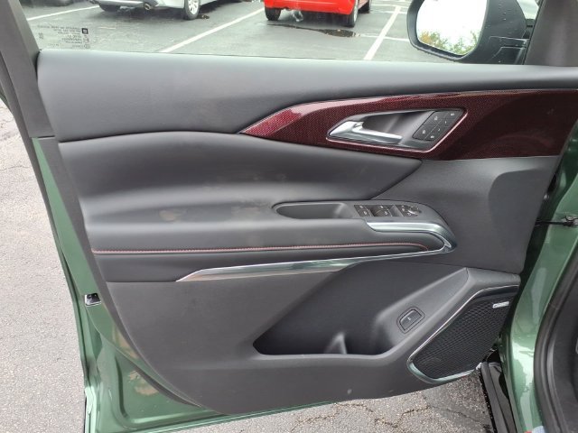 New 2027 Chevrolet Traverse RS w/ LPO, Floor Liner Package AWD/4WD image 12