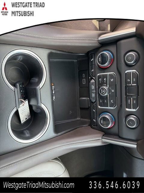 Used 2023 Chevrolet Suburban Z71 w/ Luxury Package image 21