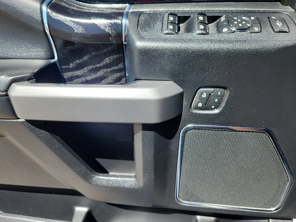 Used 2019 Ford F350 Platinum w/ Platinum Ultimate Package AWD/4WD image 6