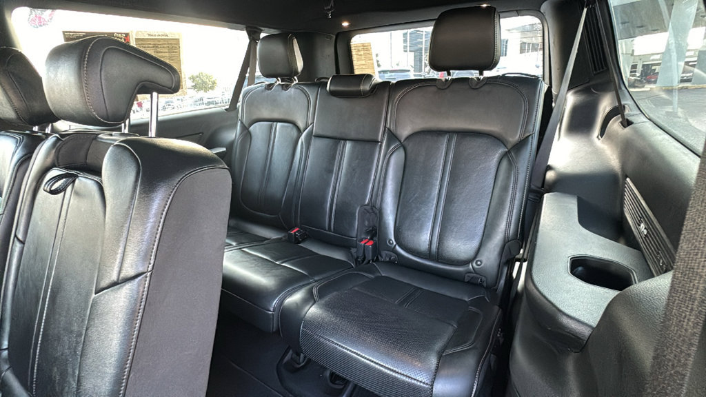 Used 2024 Jeep Wagoneer L Series II w/ Flexible Seating Group RWD image 19