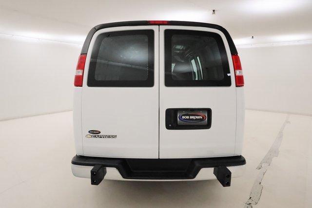 Used 2023 Chevrolet Express 2500 w/ Driver Convenience Package image 4