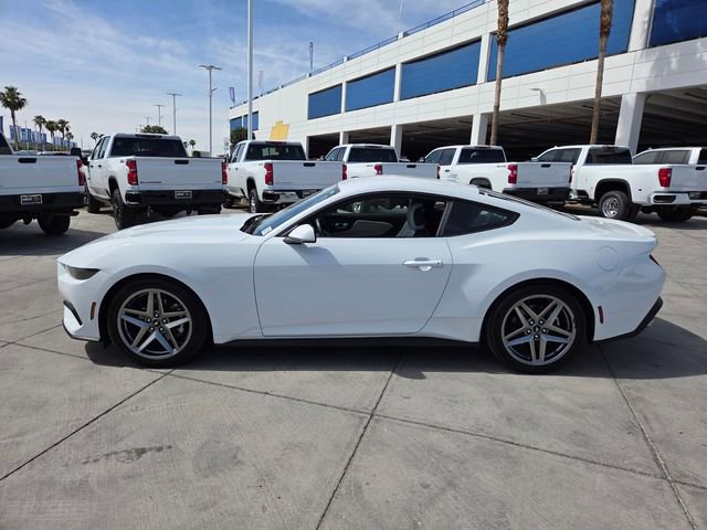 Used 2025 Ford Mustang Premium RWD image 3