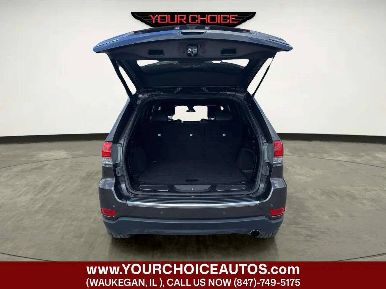 Used 2019 Jeep Grand Cherokee Limited AWD/4WD image 14