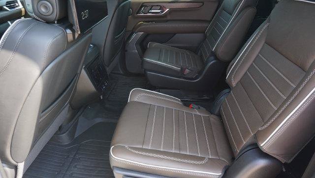 New 2027 GMC Yukon XL Denali Ultimate w/ LPO, Floor Liner Package AWD/4WD image 19