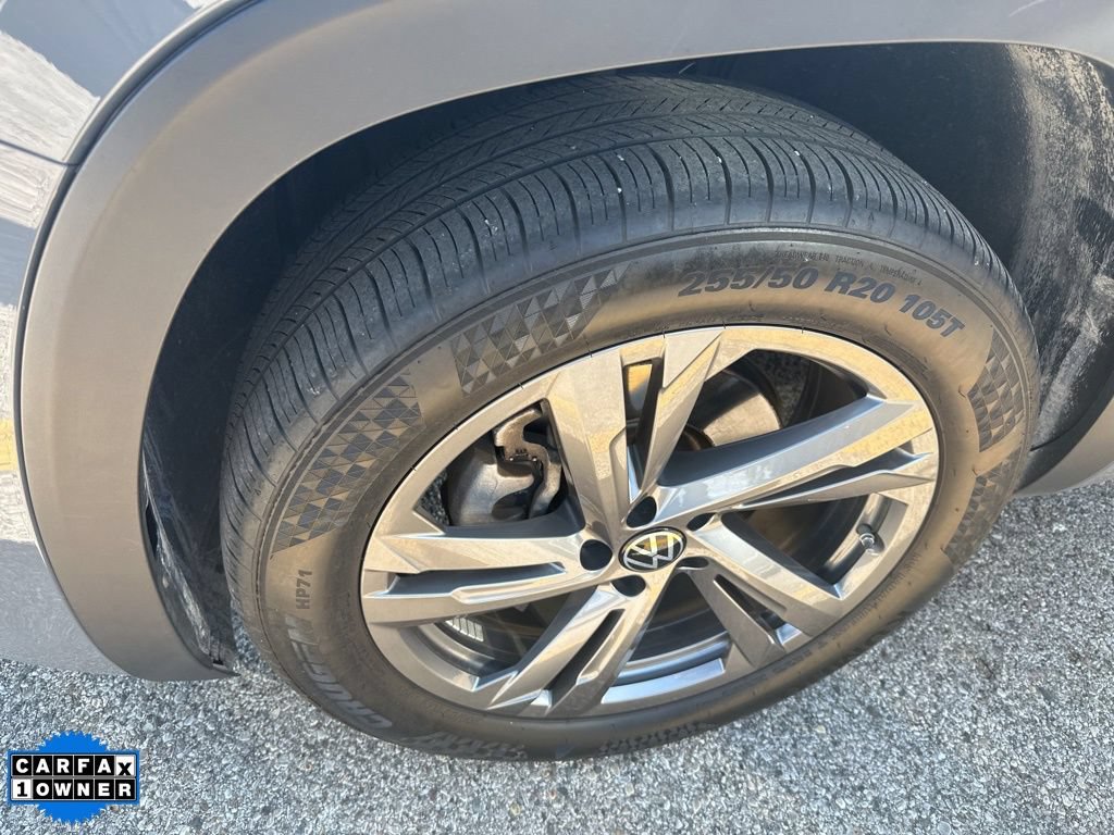 Used 2024 Volkswagen Atlas Cross Sport SEL R-Line AWD/4WD image 10