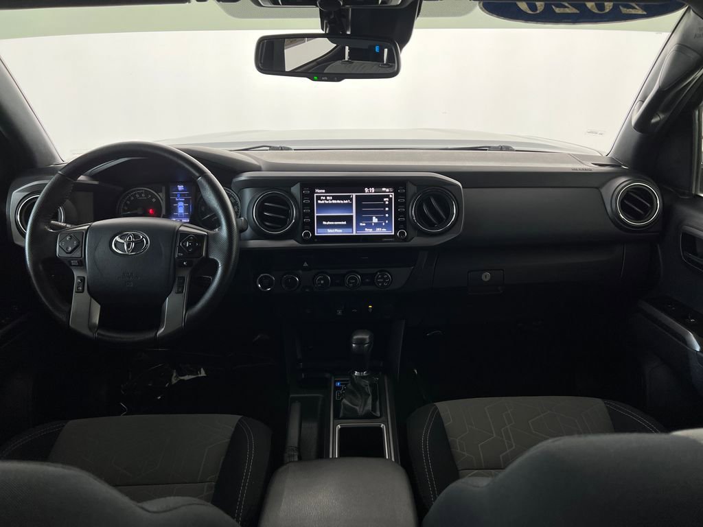 Used 2020 Toyota Tacoma TRD Off-Road AWD/4WD image 14