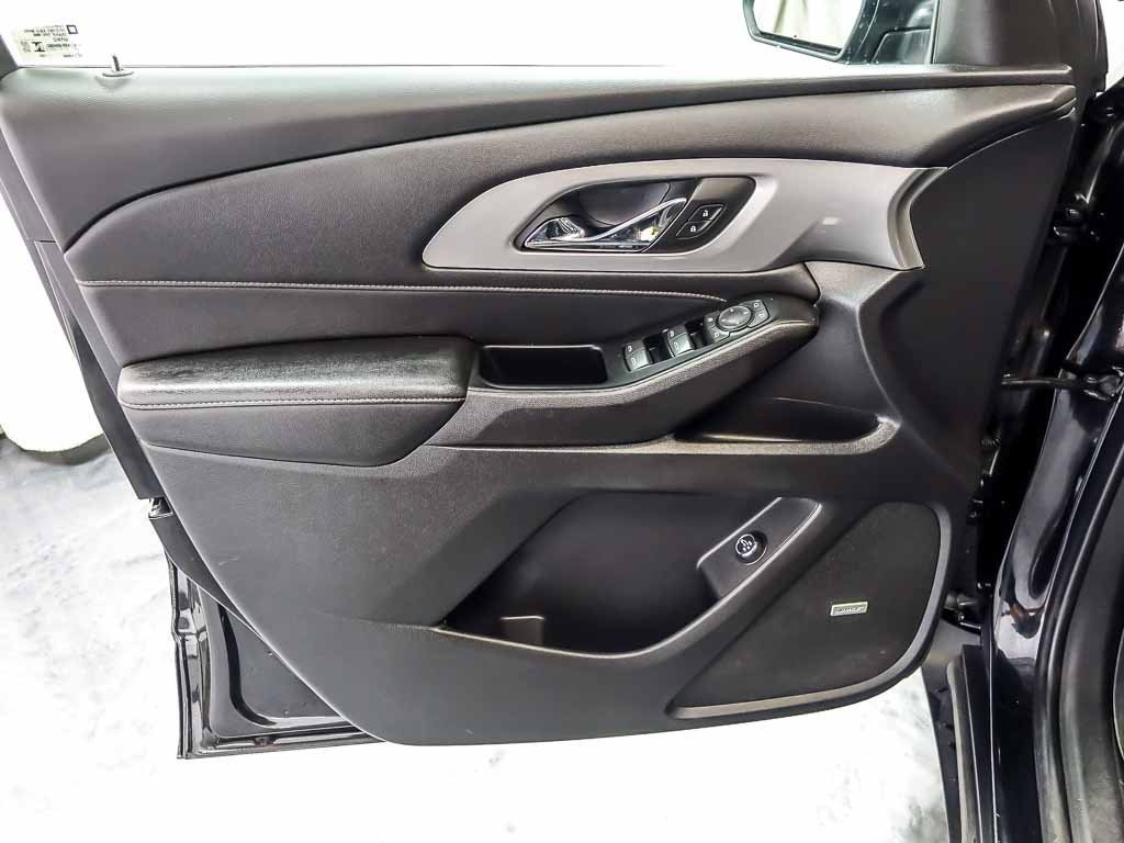 Used 2023 Chevrolet Traverse LT w/ LT Premium Package AWD/4WD image 31