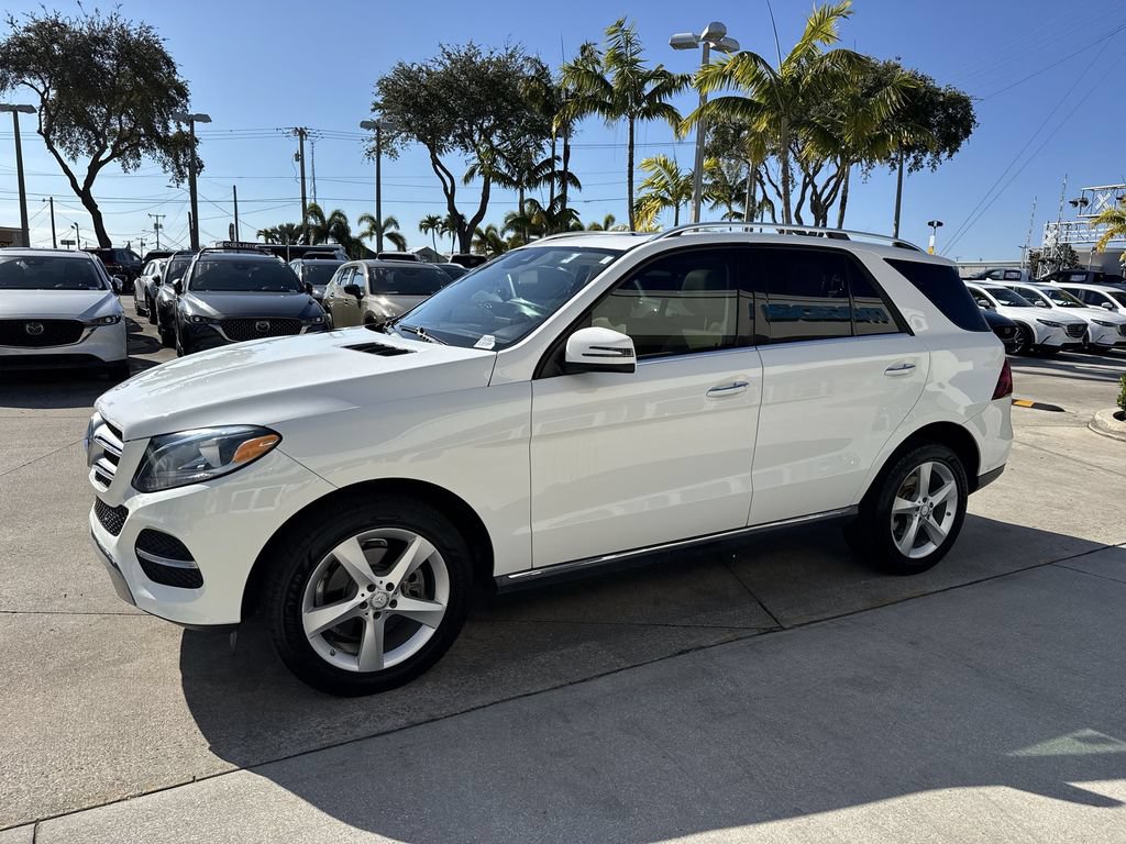 Used 2016 Mercedes-Benz GLE 350 w/ Premium Package image 10