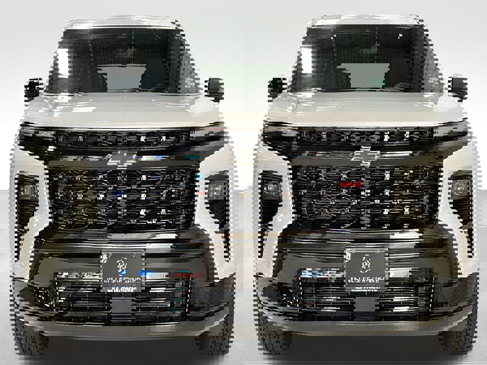 Used 2024 Chevrolet Traverse RS image 2