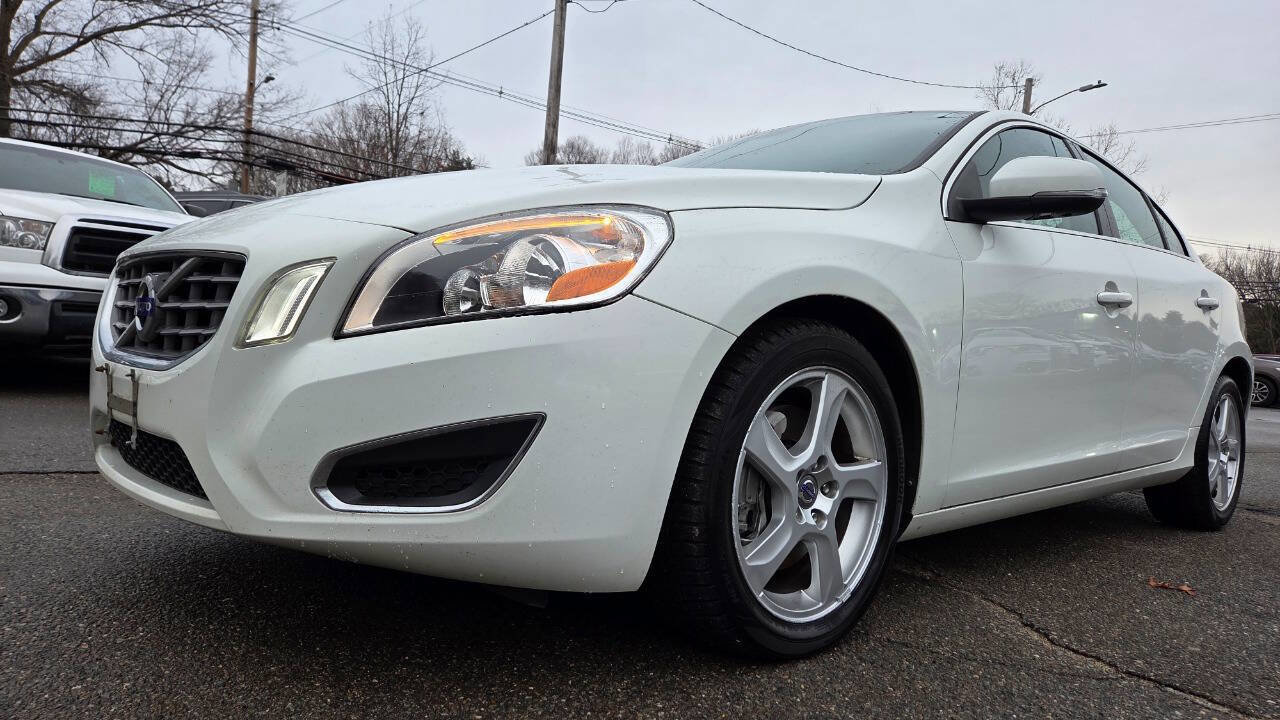 Used 2012 Volvo S60 T5 image 5