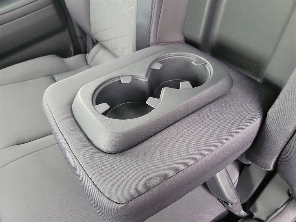 Used 2025 Nissan Frontier SV image 27