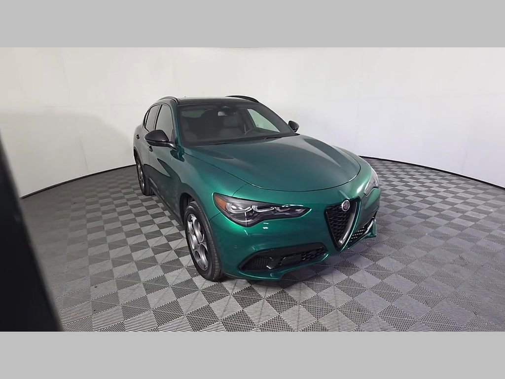 New 2025 Alfa Romeo Stelvio Sprint w/ Convenience Package image 43