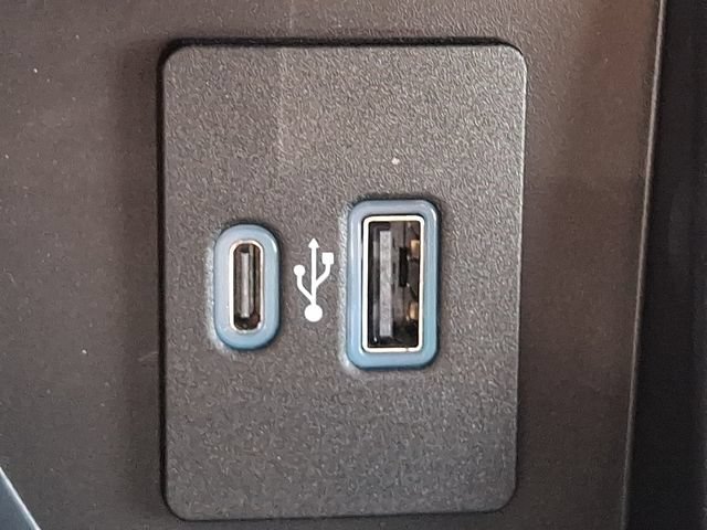 Used 2023 Ford F150 Lariat w/ Equipment Group 502A High AWD/4WD image 26