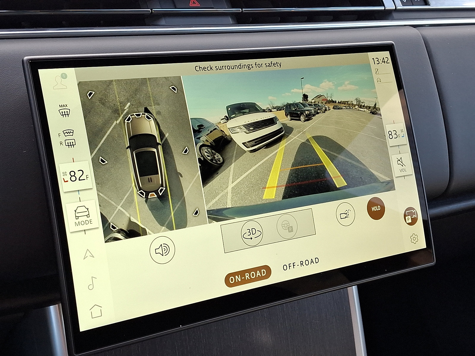 New 2025 Land Rover Range Rover SE image 14