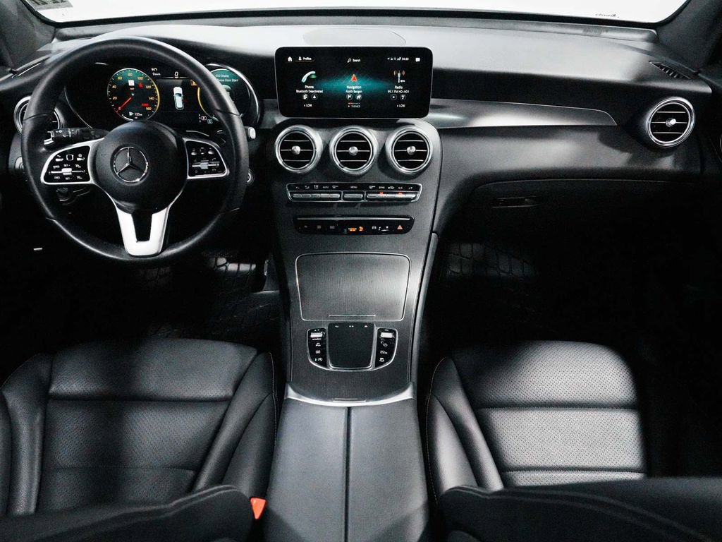 Used 2022 Mercedes-Benz GLC 300 4MATIC w/ Multimedia Package Lite image 31