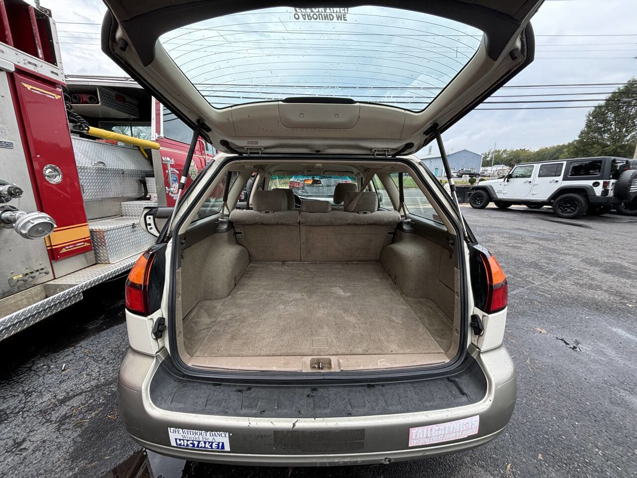 Used 2002 Subaru Outback Wagon image 11