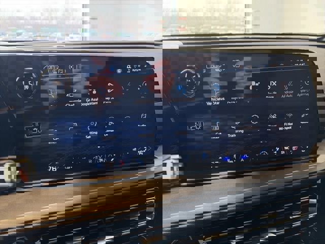 New 2026 Chevrolet Traverse LT w/ Midnight/Sport Edition image 21