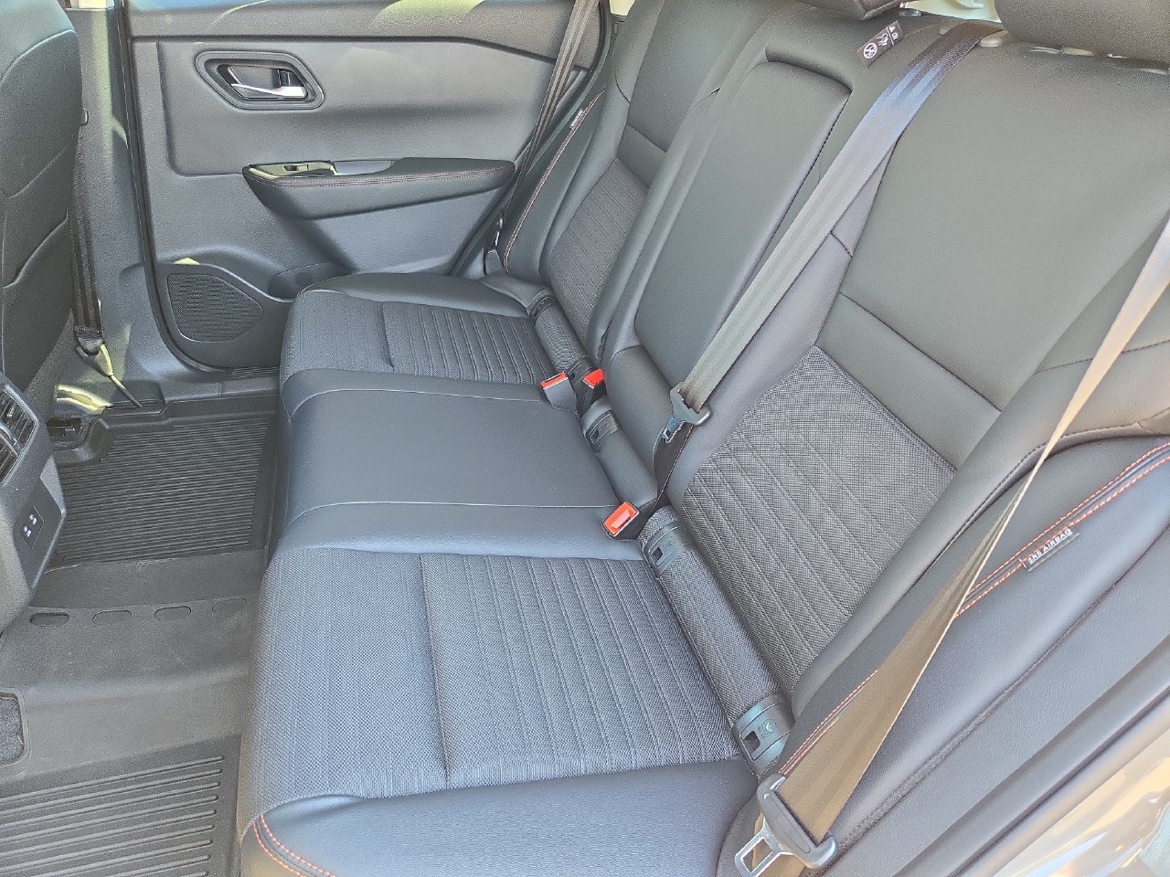 Certified 2026 Nissan Rogue SV AWD/4WD image 14