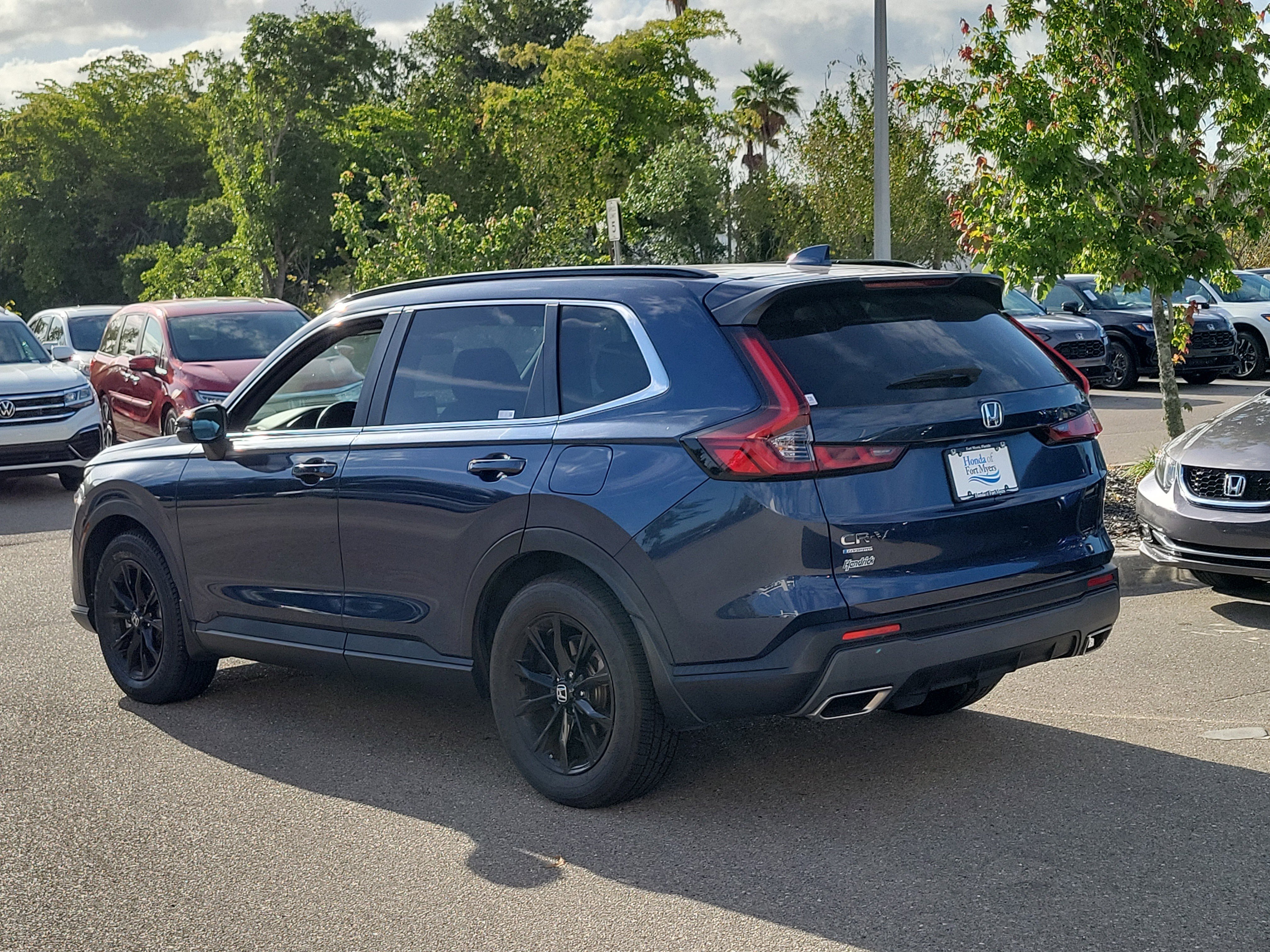 Used 2023 Honda CR-V Sport image 4