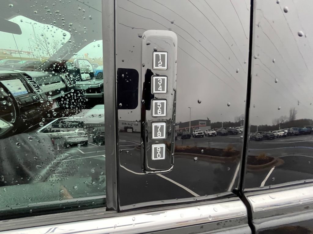 Certified 2021 Ford F350 Platinum image 11