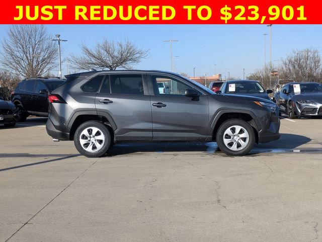 Used 2024 Toyota RAV4 LE image 5