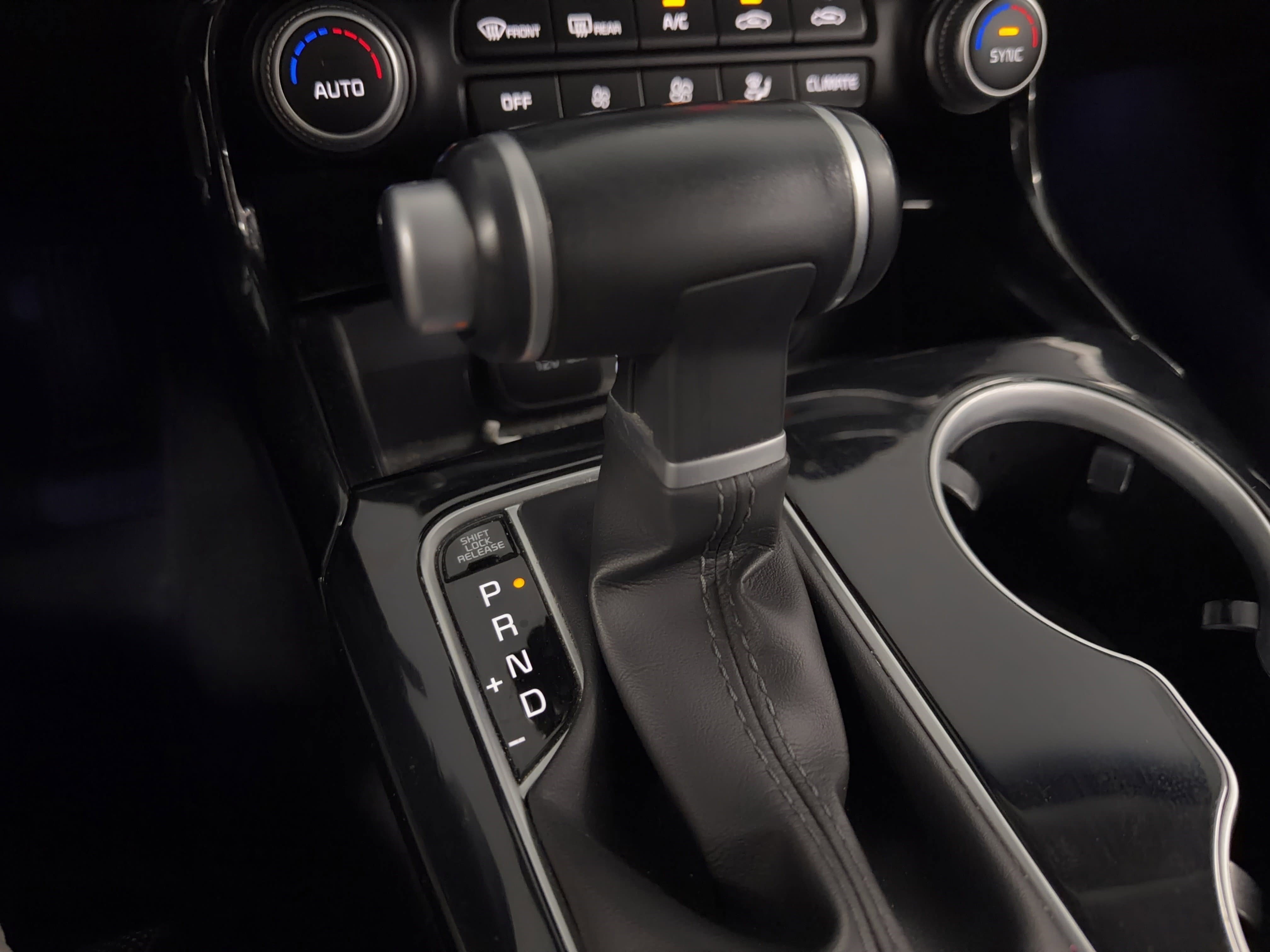 Used 2019 Kia Stinger w/ Sun & Sound Package RWD image 25