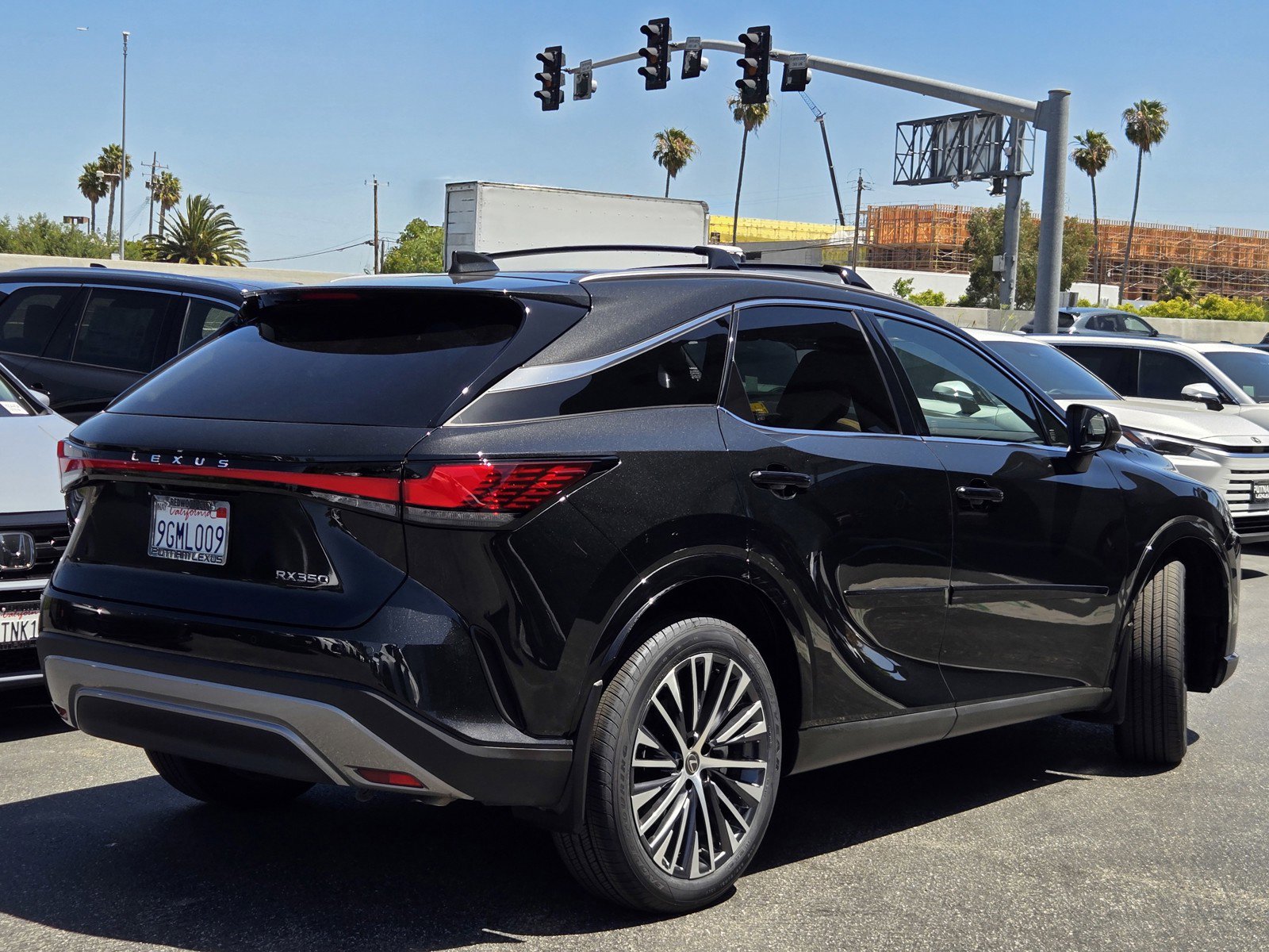 Certified 2023 Lexus RX 350 Premium Plus w/ Cold Area Package FWD image 4