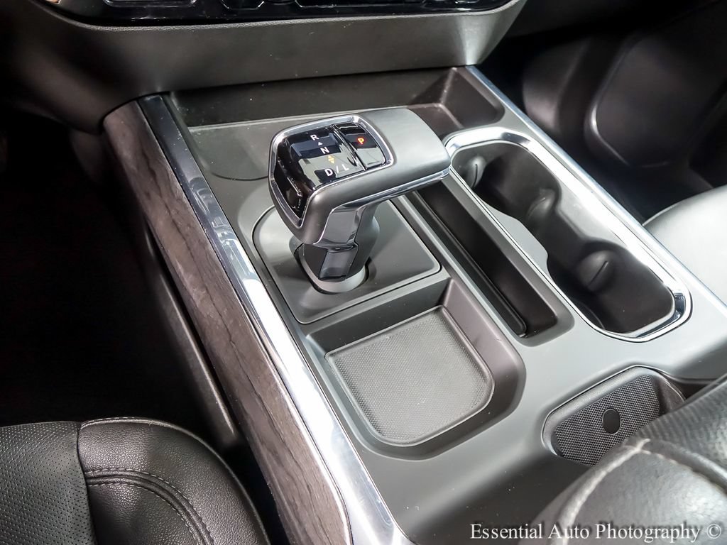 Used 2024 Chevrolet Silverado 1500 LTZ AWD/4WD image 19