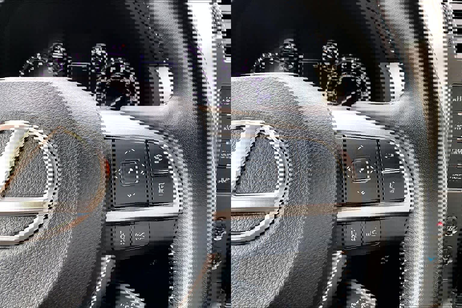 Used 2020 Lexus GX 460 Luxury w/ Off Road Package image 24