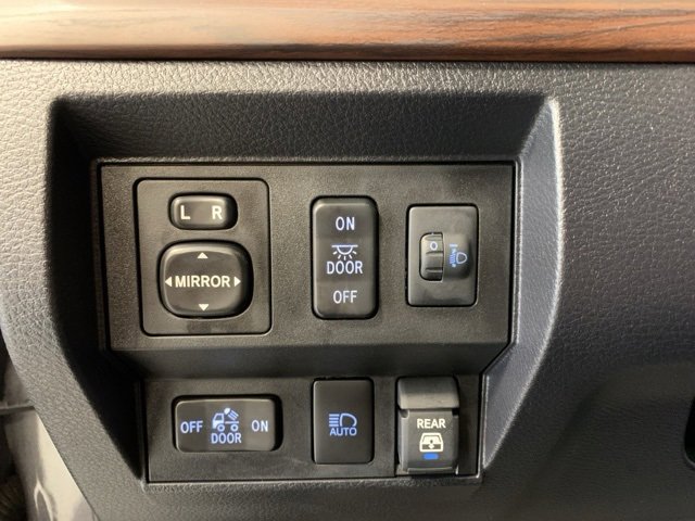 Used 2020 Toyota Tundra Limited image 12