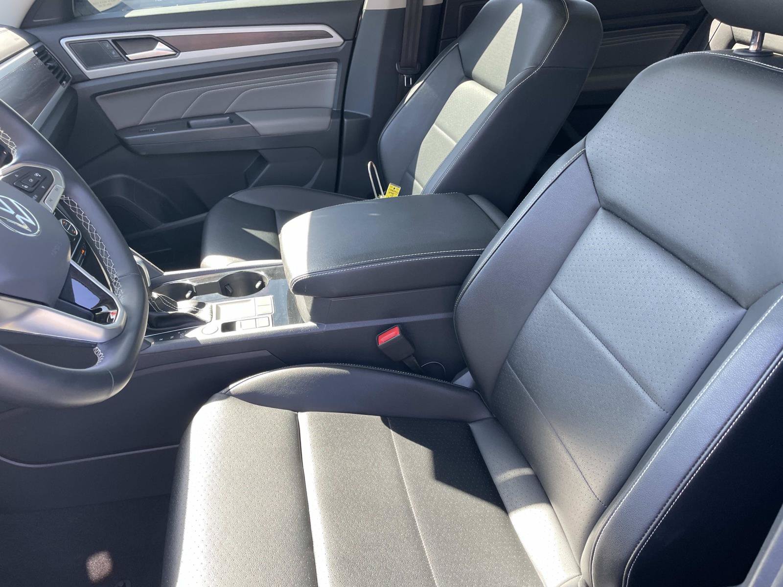 Certified 2023 Volkswagen Atlas SE w/ Panoramic Sunroof Package FWD image 22