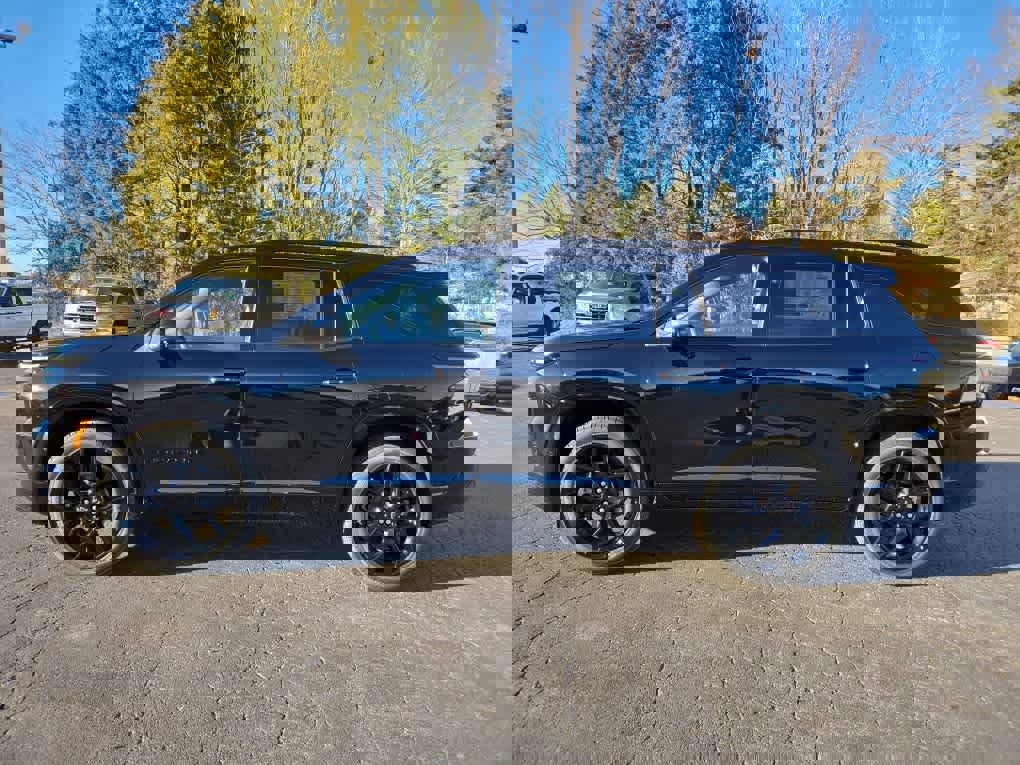 New 2026 Chevrolet Traverse RS image 4