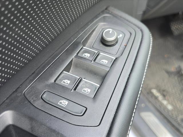 Used 2024 Volkswagen Atlas SE w/ Black Wheel Package image 8