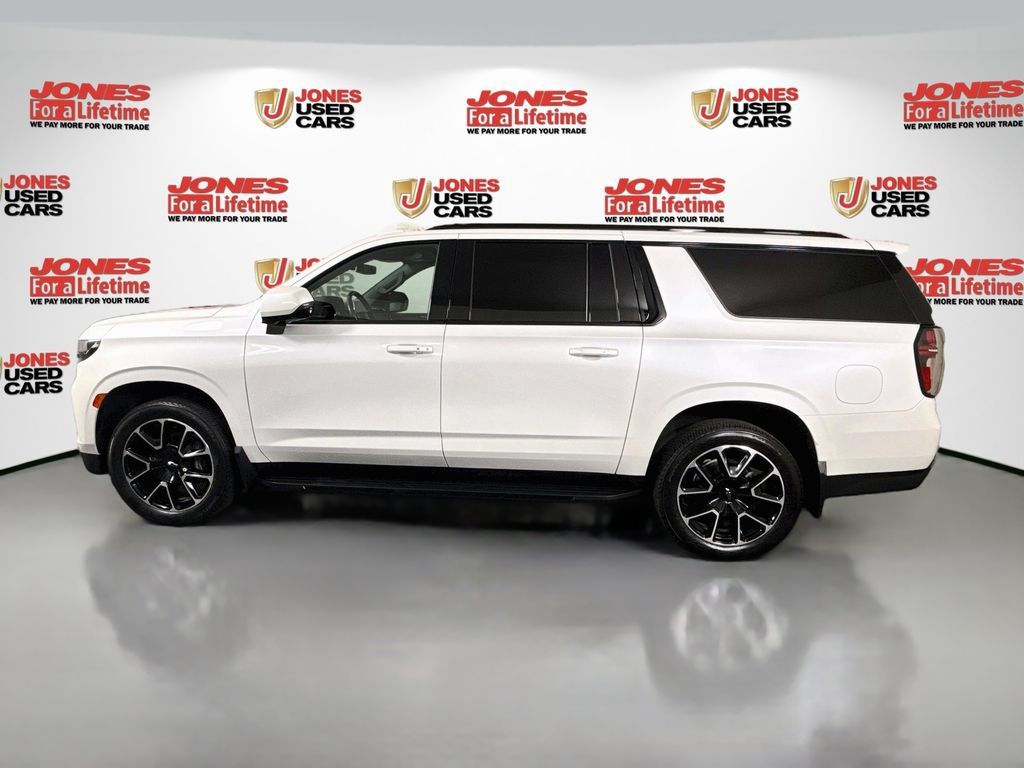 Used 2022 Chevrolet Suburban RST w/ Luxury Package AWD/4WD image 15