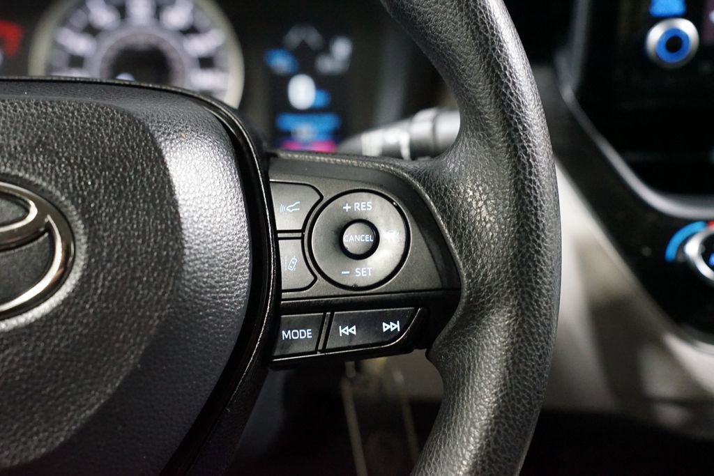 Certified 2022 Toyota Corolla LE image 13
