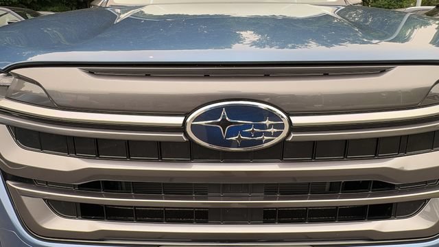 Used 2025 Subaru Forester Limited AWD/4WD image 11