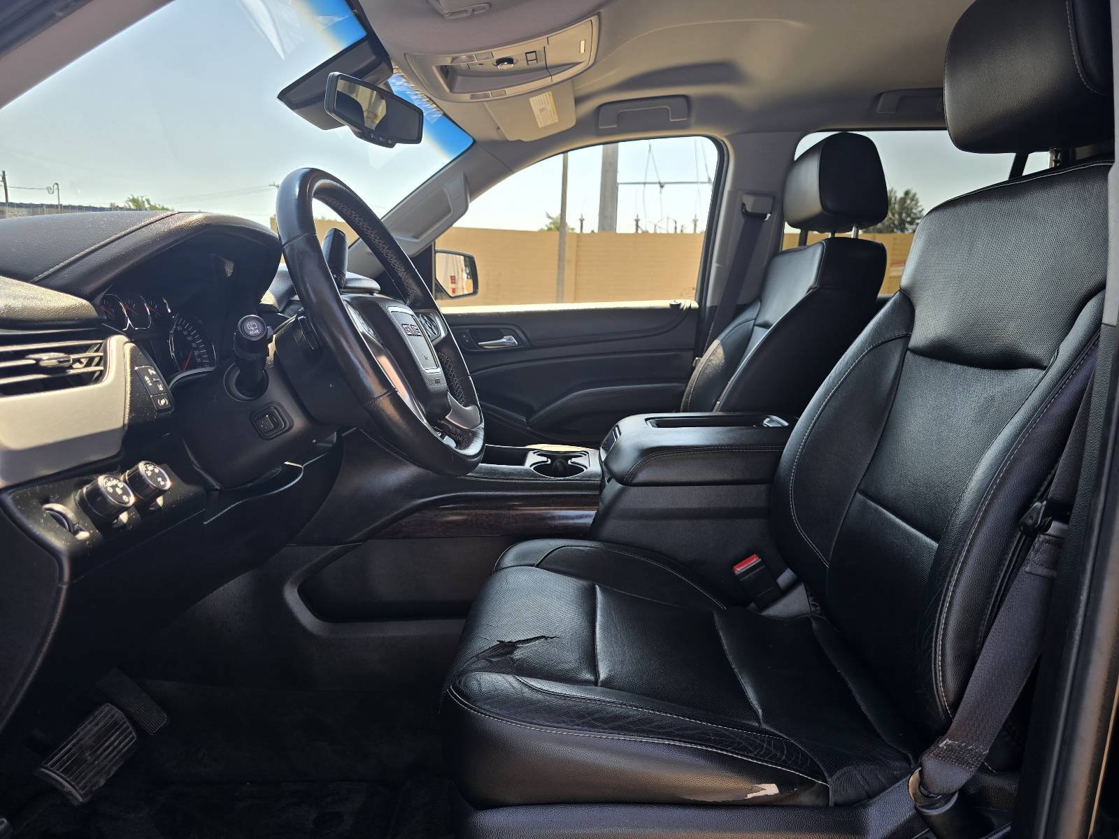 Used 2015 GMC Yukon SLT AWD/4WD image 7