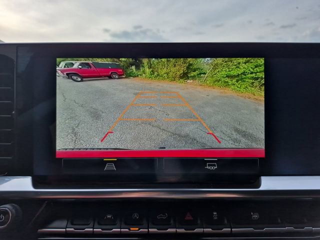 Certified 2023 Chevrolet Silverado 1500 LT AWD/4WD image 31