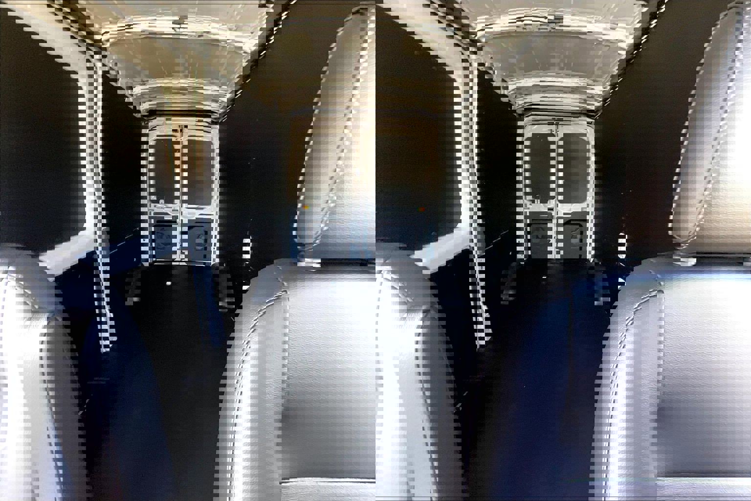 New 2026 Ford Transit 350 148 Medium Roof w/ Load Area Protection Package RWD image 10