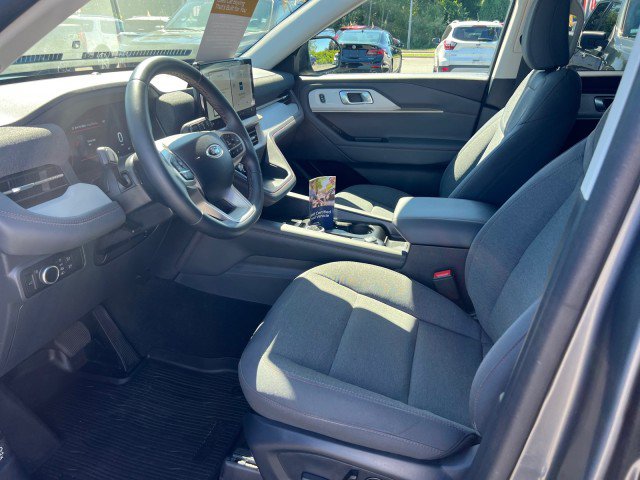Certified 2025 Ford Explorer Active AWD/4WD image 7