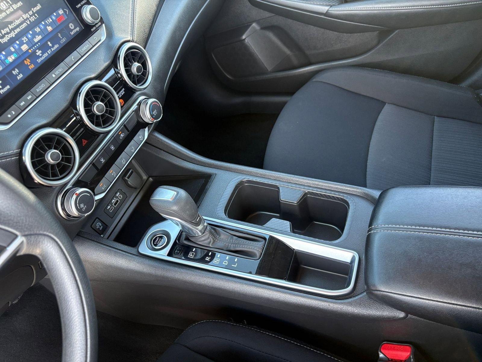 Used 2025 Nissan Sentra SV FWD image 39