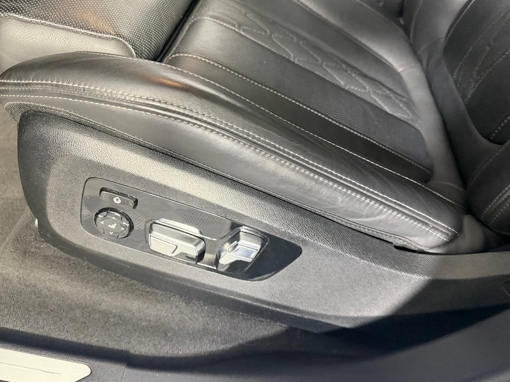 Used 2025 BMW X5 xDrive50e AWD/4WD image 27
