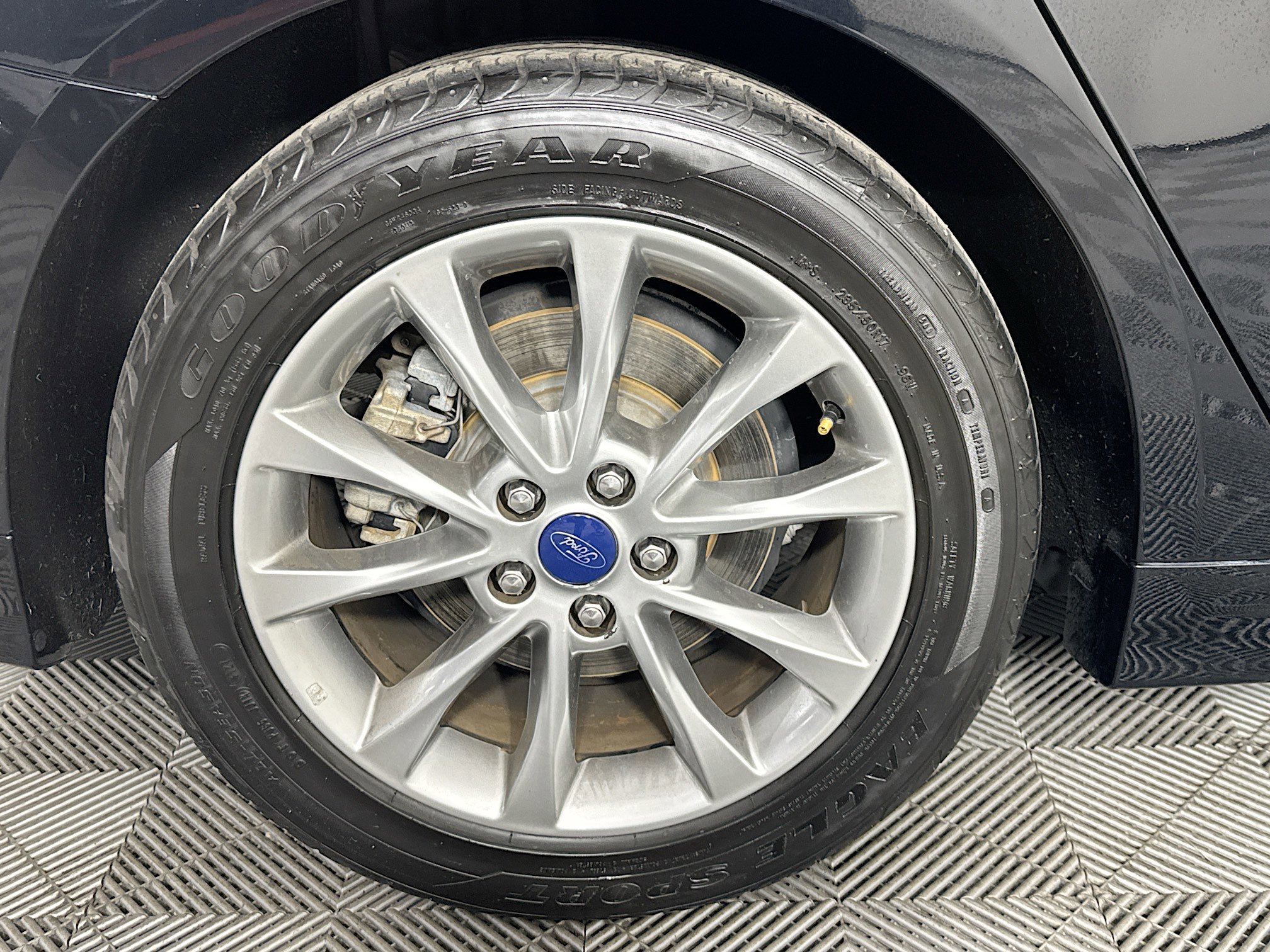 Used 2017 Ford Fusion SE image 59