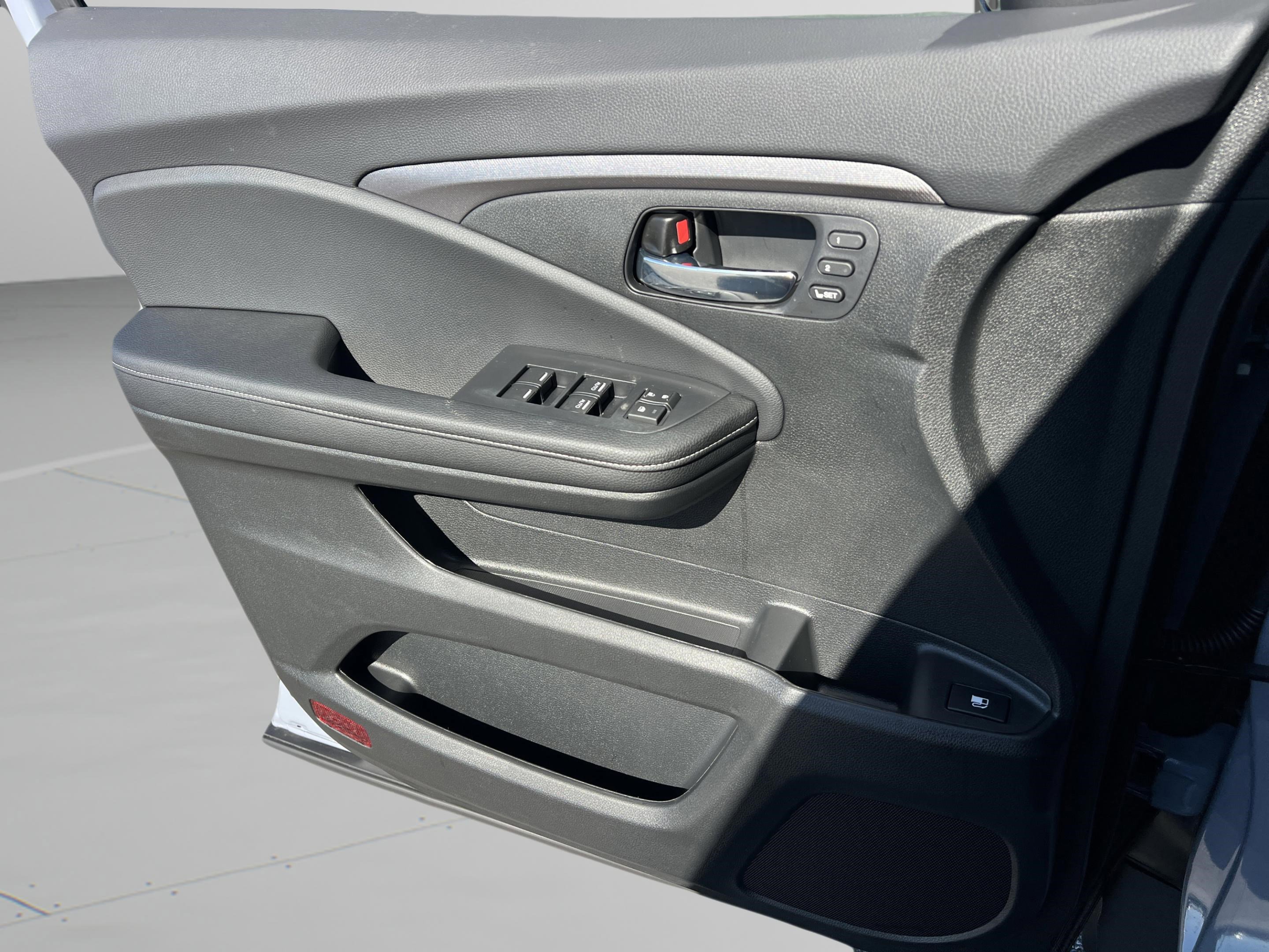 New 2026 Honda Ridgeline RTL image 25