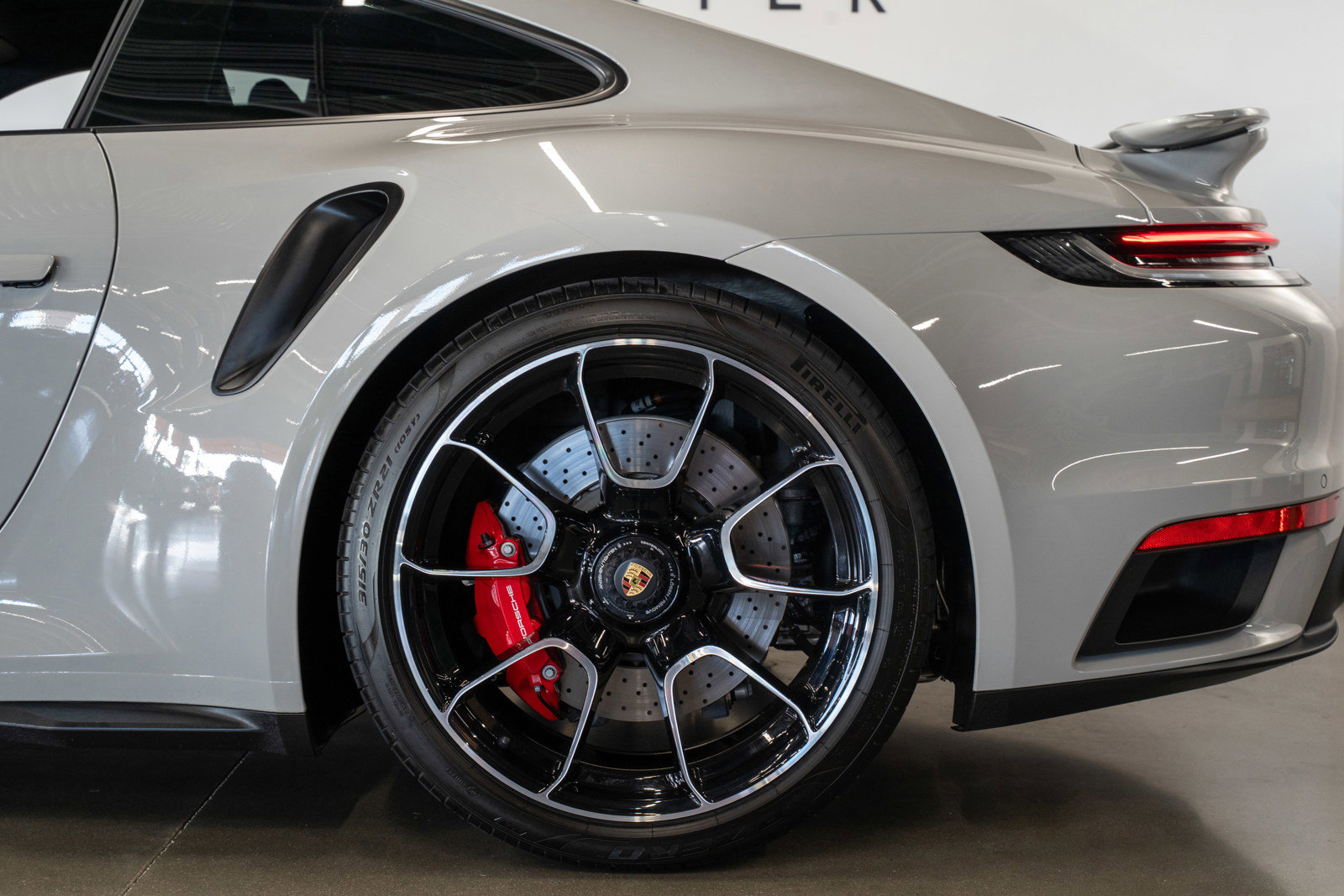 Used 2022 Porsche 911 Turbo AWD/4WD image 19