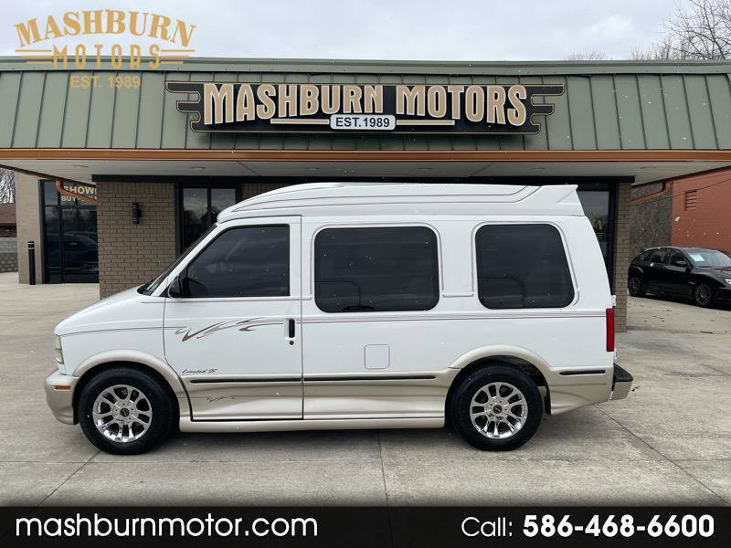 Used 2004 GMC Safari Conversion image 1