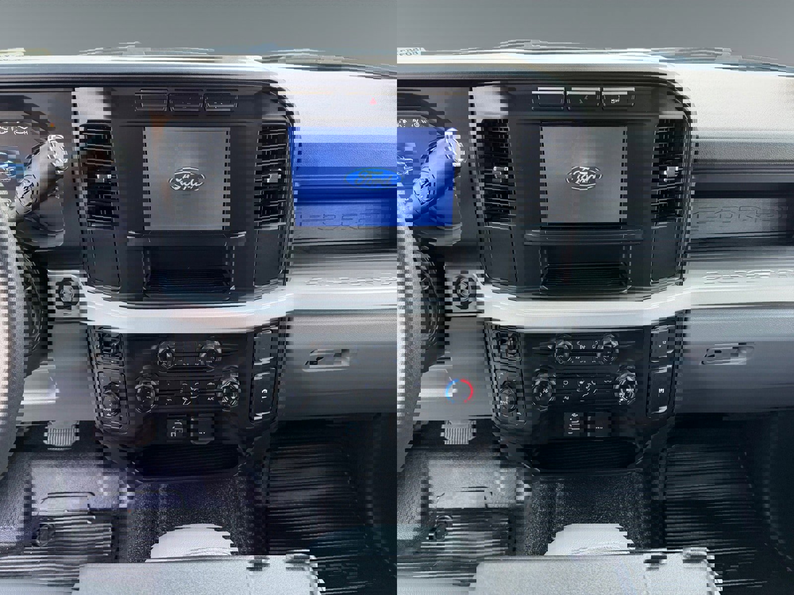 Used 2024 Ford F250 XL w/ XL Chrome Package image 23