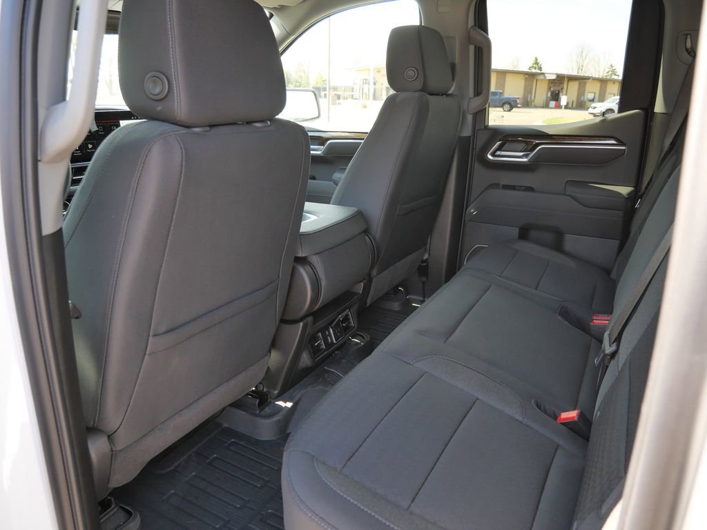 New 2026 GMC Sierra 1500 SLE image 31
