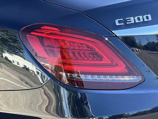Used 2021 Mercedes-Benz C 300 4MATIC Sedan image 10
